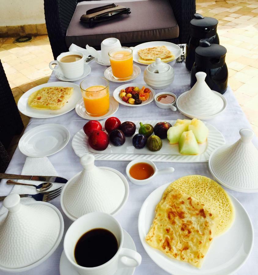 Bed and Breakfast Dar Fama Tétouan Esterno foto